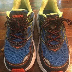 Hoke One One Clifton 3 men’s size 9